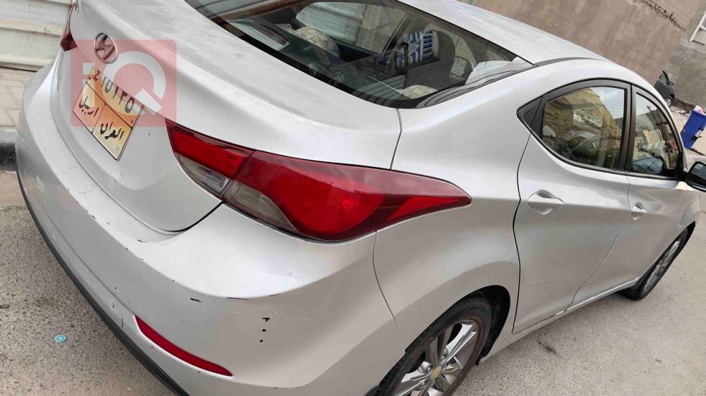 هیوندای ئەلەنترا